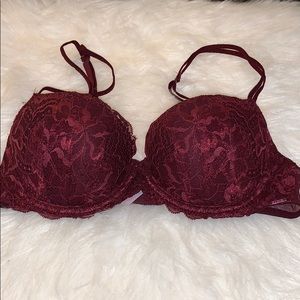Victoria’s Secret pink push-up bra